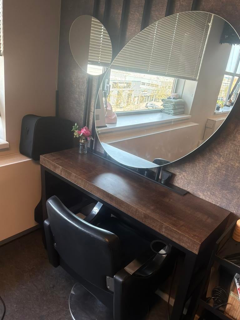 Luxe Kaptafel met stoel, Huis en Inrichting, Tafels | Kaptafels, Ophalen, Zo goed als nieuw, 50 tot 100 cm, Minder dan 100 cm