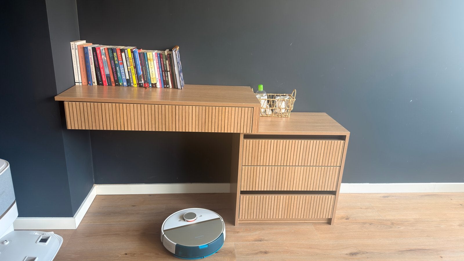 Unieke make-up tafel/bureau van MDF met houtlook, Ophalen of Verzenden, Zo goed als nieuw