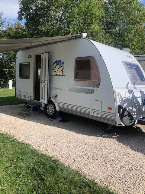 Knaus Sudwind 450 FU, Caravans en Kamperen, Rondzit, Schokbreker, 4 tot 5 meter, Knaus