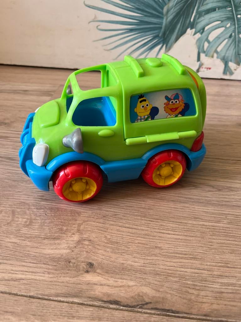 Sesamstraat speelgoedauto met campingfunctie, Ophalen of Verzenden, Gebruikt