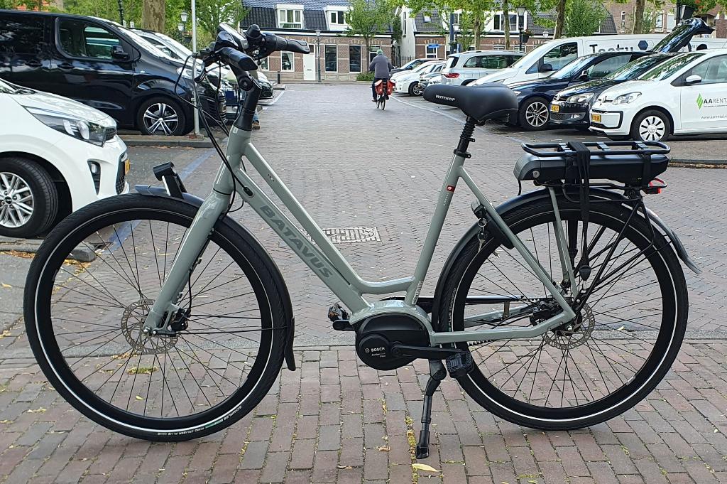 Batavus Dinsdag Bosch active line PLUS RIEMAANDRIJVING garan, Ophalen, Batavus, 56 cm of meer, Zo goed als nieuw