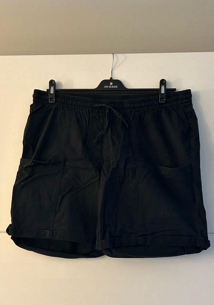 BPC Collection zwarte short, Kort, Zwart, Maat 46/48 (XL) of groter, Ophalen of Verzenden