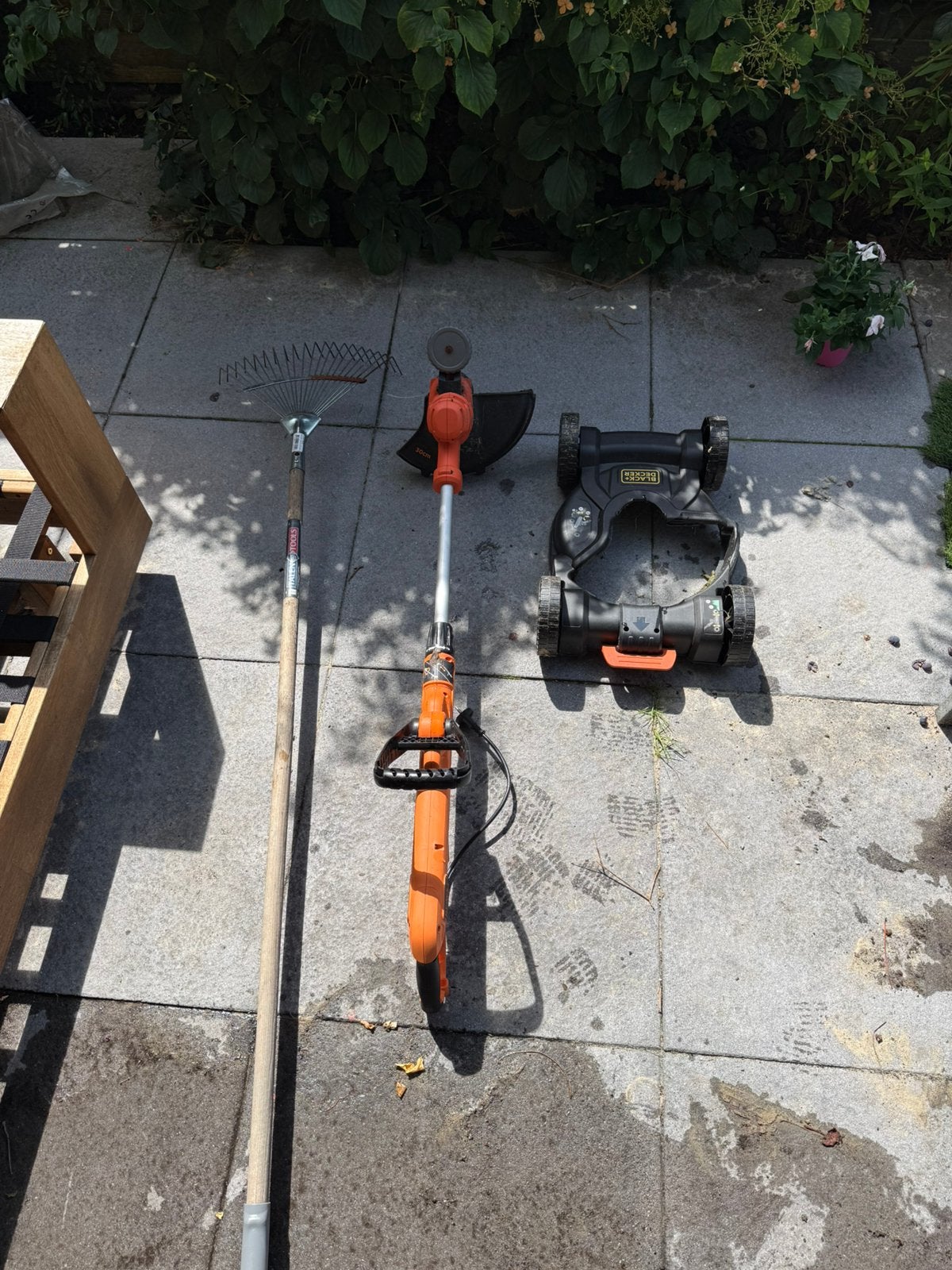 Kantjestrimmer, grasmaaier en grashark, Tuin en Terras, Ophalen, Zo goed als nieuw, Elektrisch