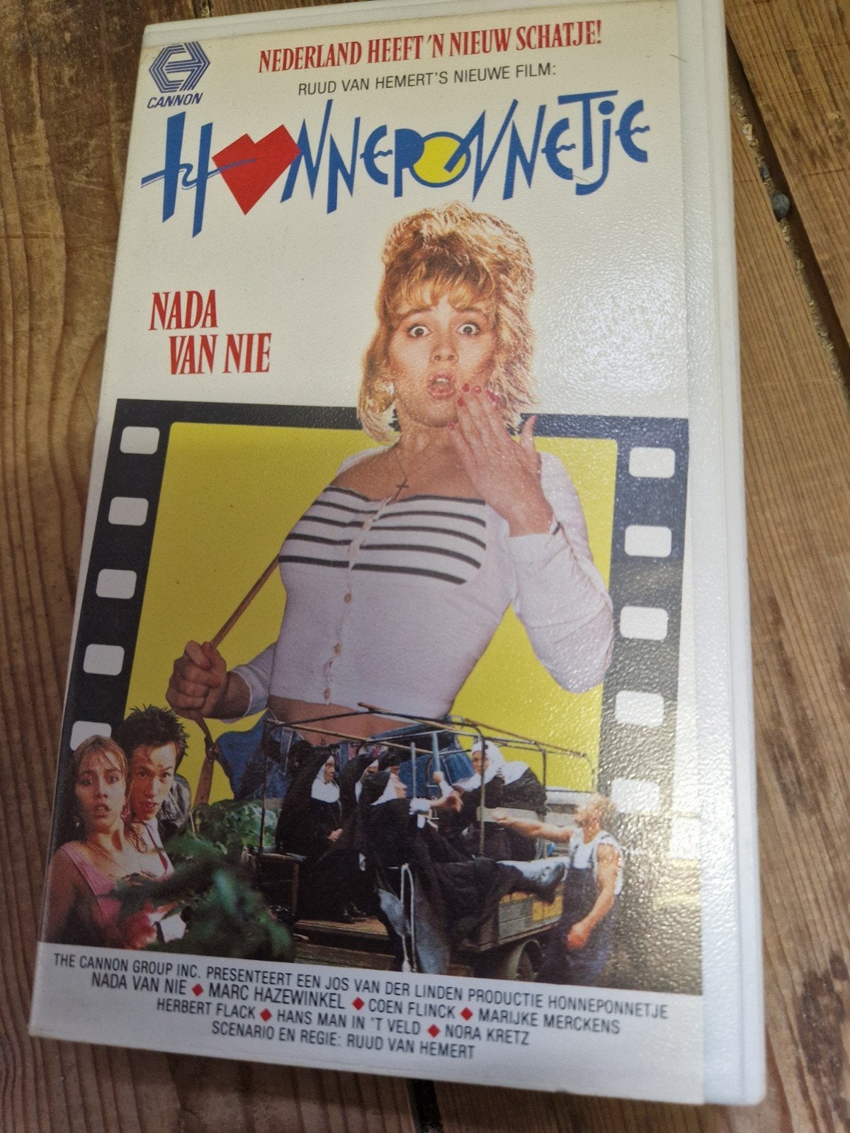 ex rental honneponnetje nada van nie tape vhs band videoband, Ophalen of Verzenden
