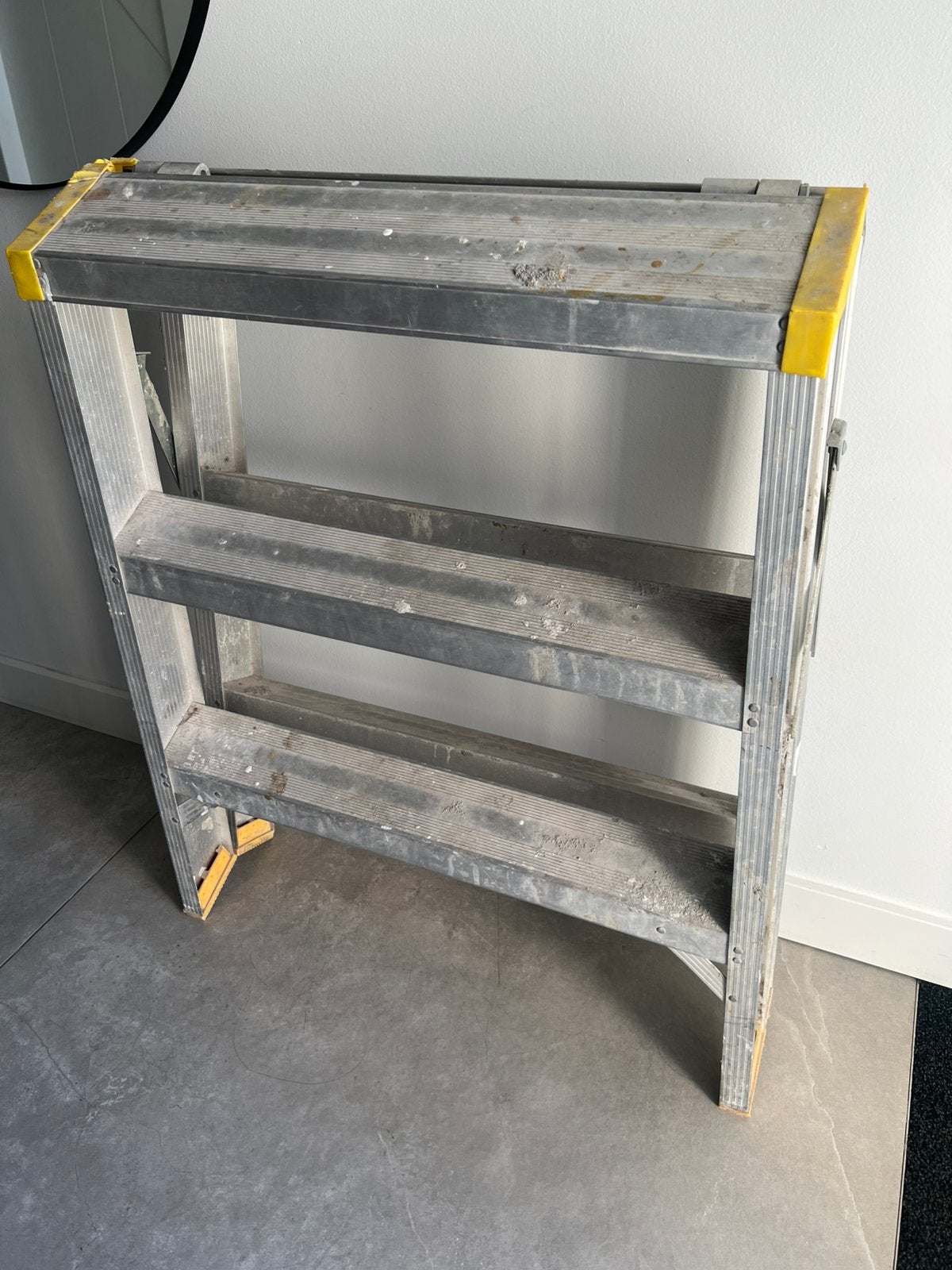 Trapje dubbel opgaand werkt prima, Doe-het-zelf en Verbouw, Ladders en Trappen, Ophalen, Gebruikt, Trap, Opvouwbaar of Inschuifbaar