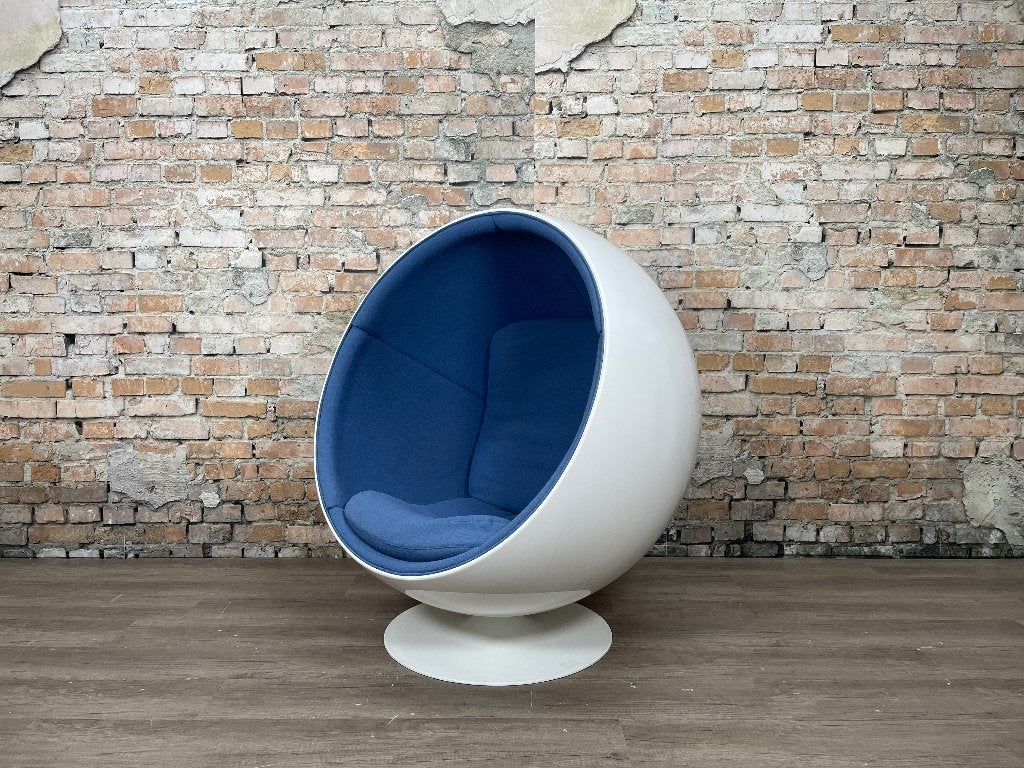Eero Aarnio Originals Ball Chair bij TheReSales, Ophalen, Design, 75 tot 100 cm, Zo goed als nieuw