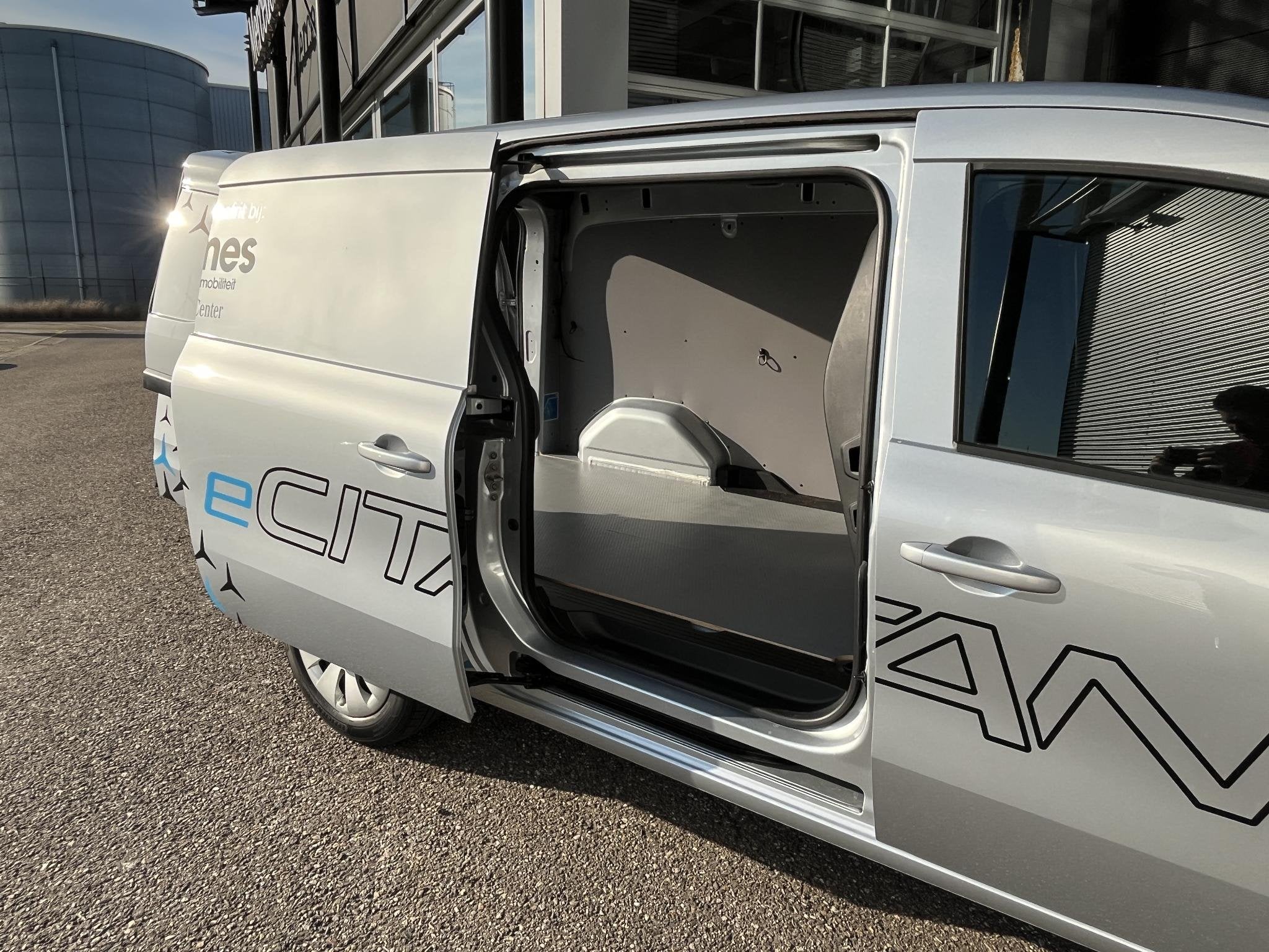 Mercedes-Benz eCitan L2 Pro 51 kWh, Stof, 1250 kg, 275 km, 122 pk