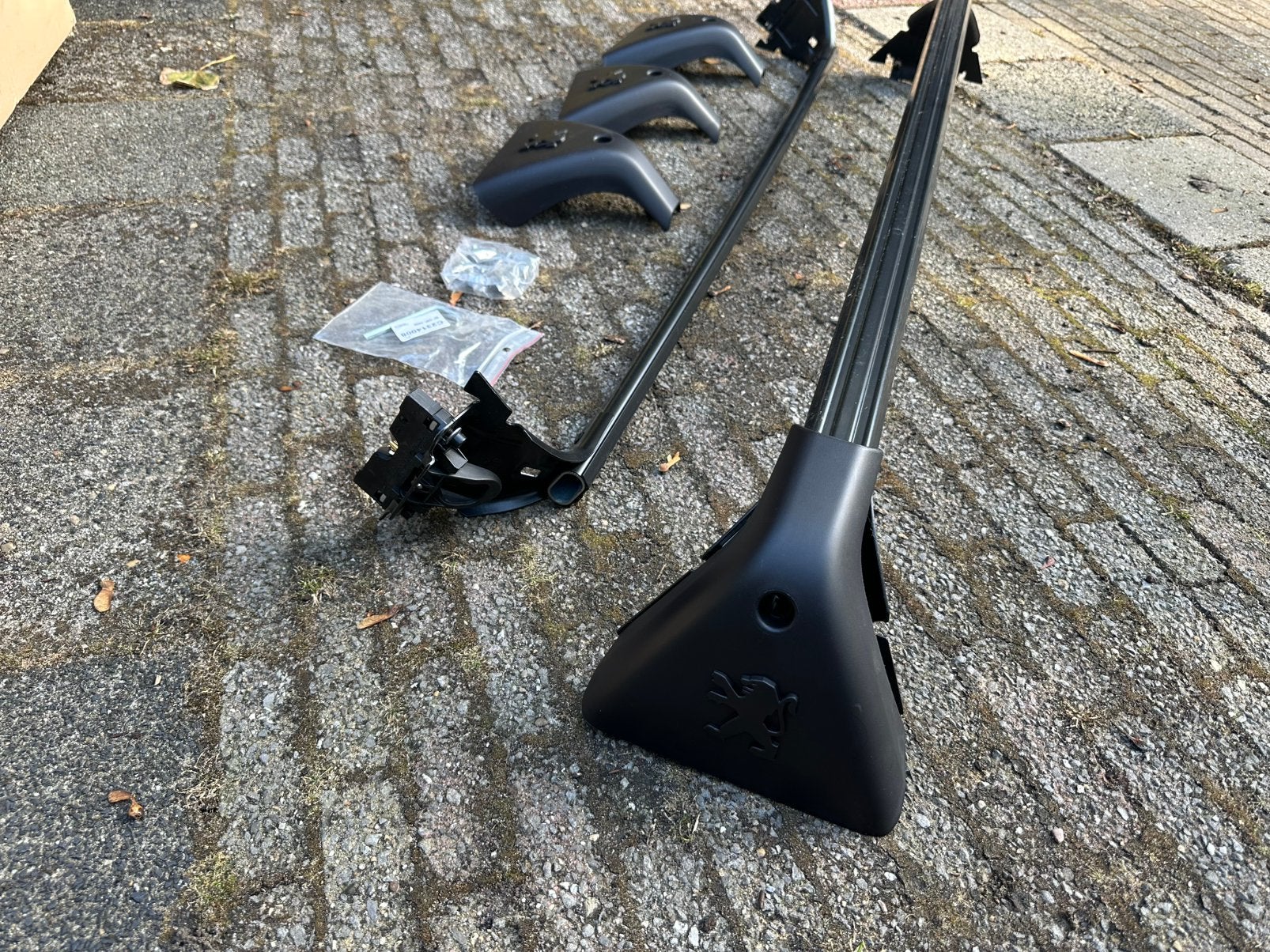Originele dakdragers PEUGEOT 5008 NIEUW nooit gebruikt!, Ophalen, Nieuw