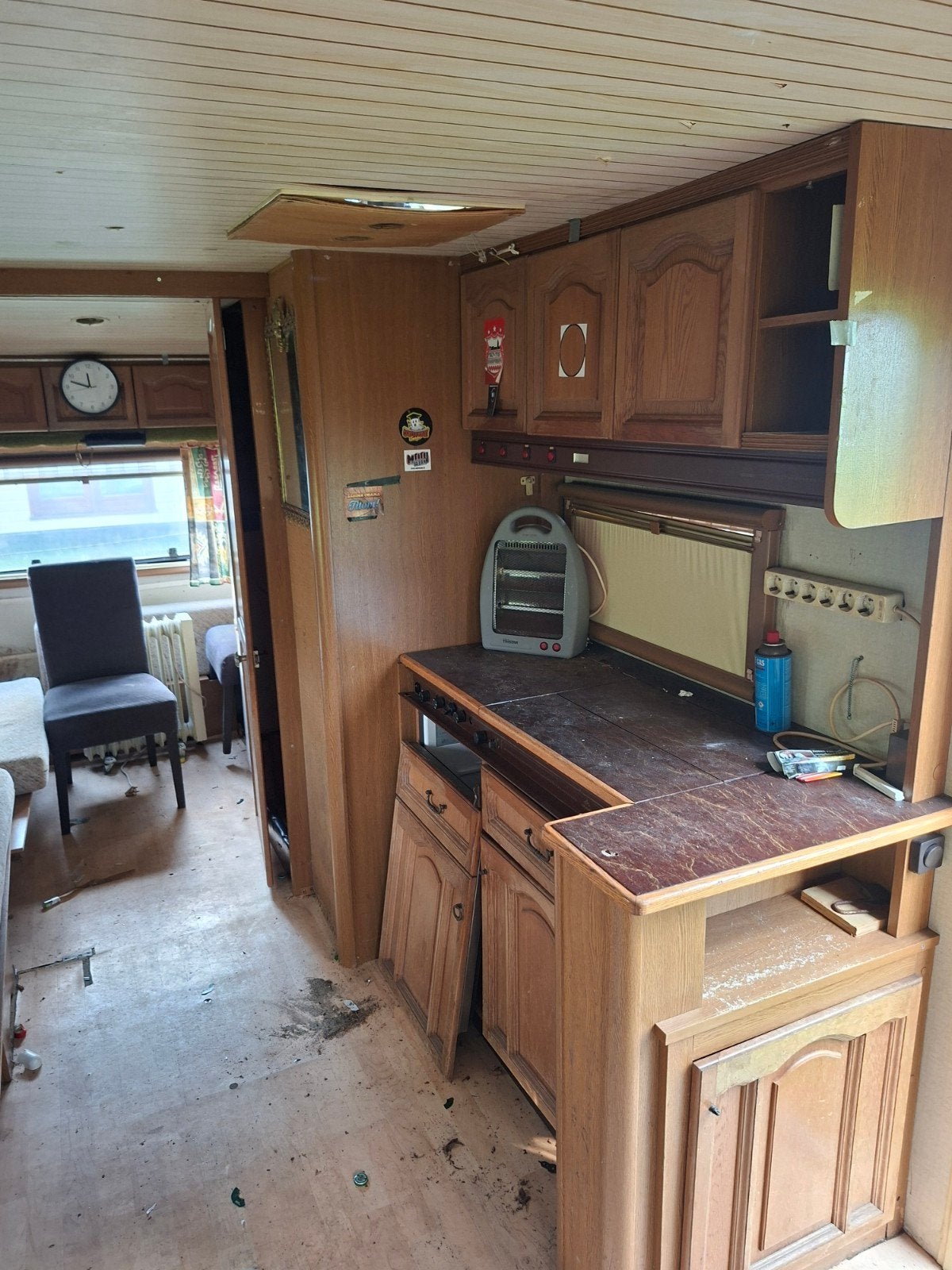 Foto 8 van onderdelen caravan opknappen zuipkeet