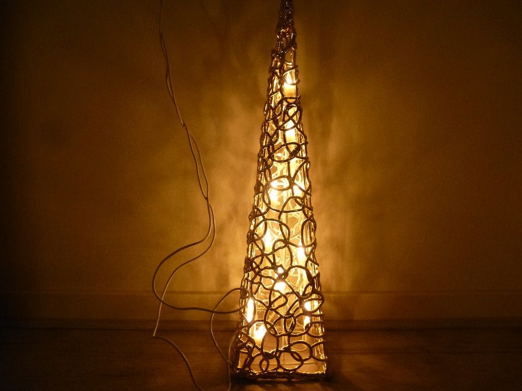 Verlichte Piramide, Diversen, Ophalen, Nieuw