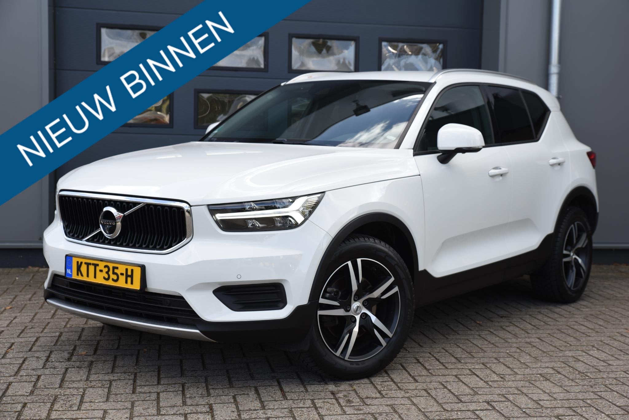 Volvo XC40 2.0 T4 Inscription 360Graden Camera - Elektrische, Auto's, Dealer onderhouden, Euro 6, 1969 cc, Wit