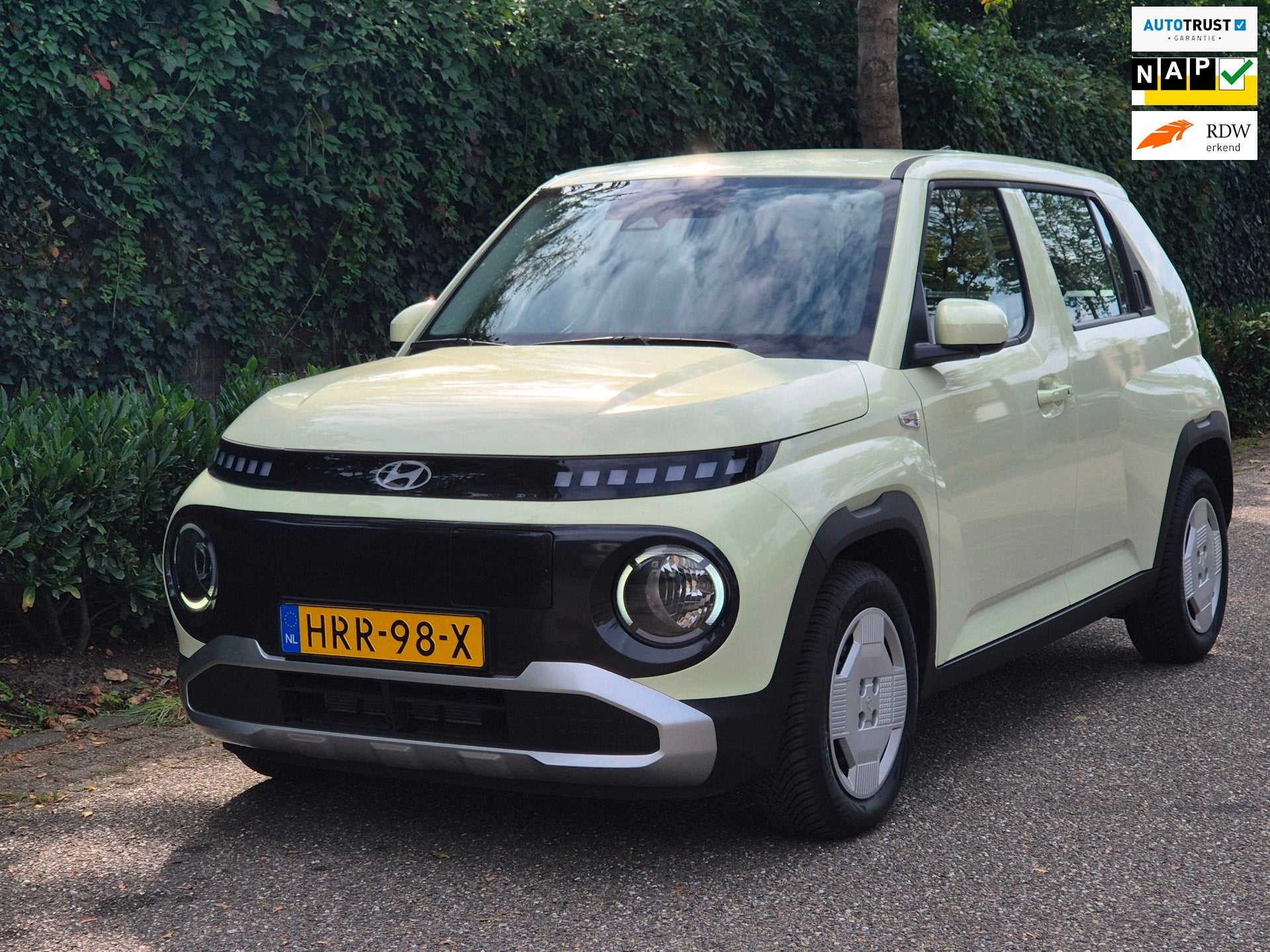 Hyundai INSTER E-Motion 42 kWh NAP NL CarPlay LED Z.G.A.N E-, Auto's, Dealer onderhouden, Stof, Zwart, Parkeersensor