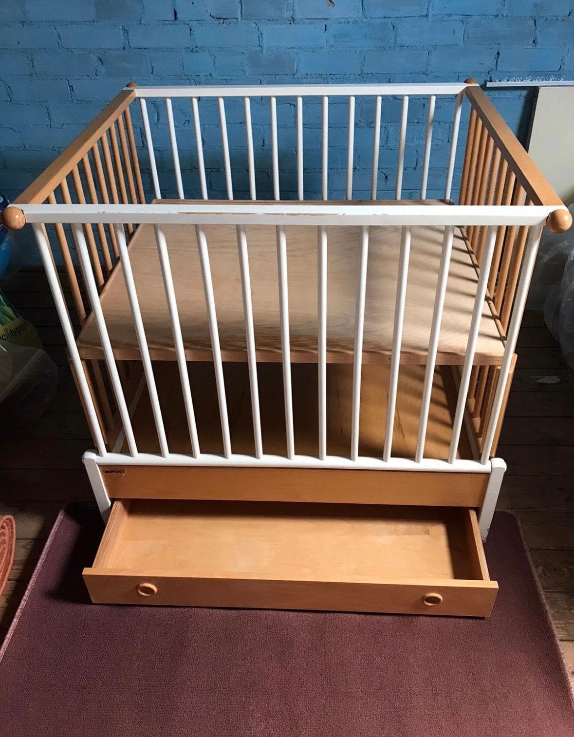 Houten ledikant met lade - wit en naturel, Kinderen en Baby's, Ophalen, Gebruikt, Ledikant