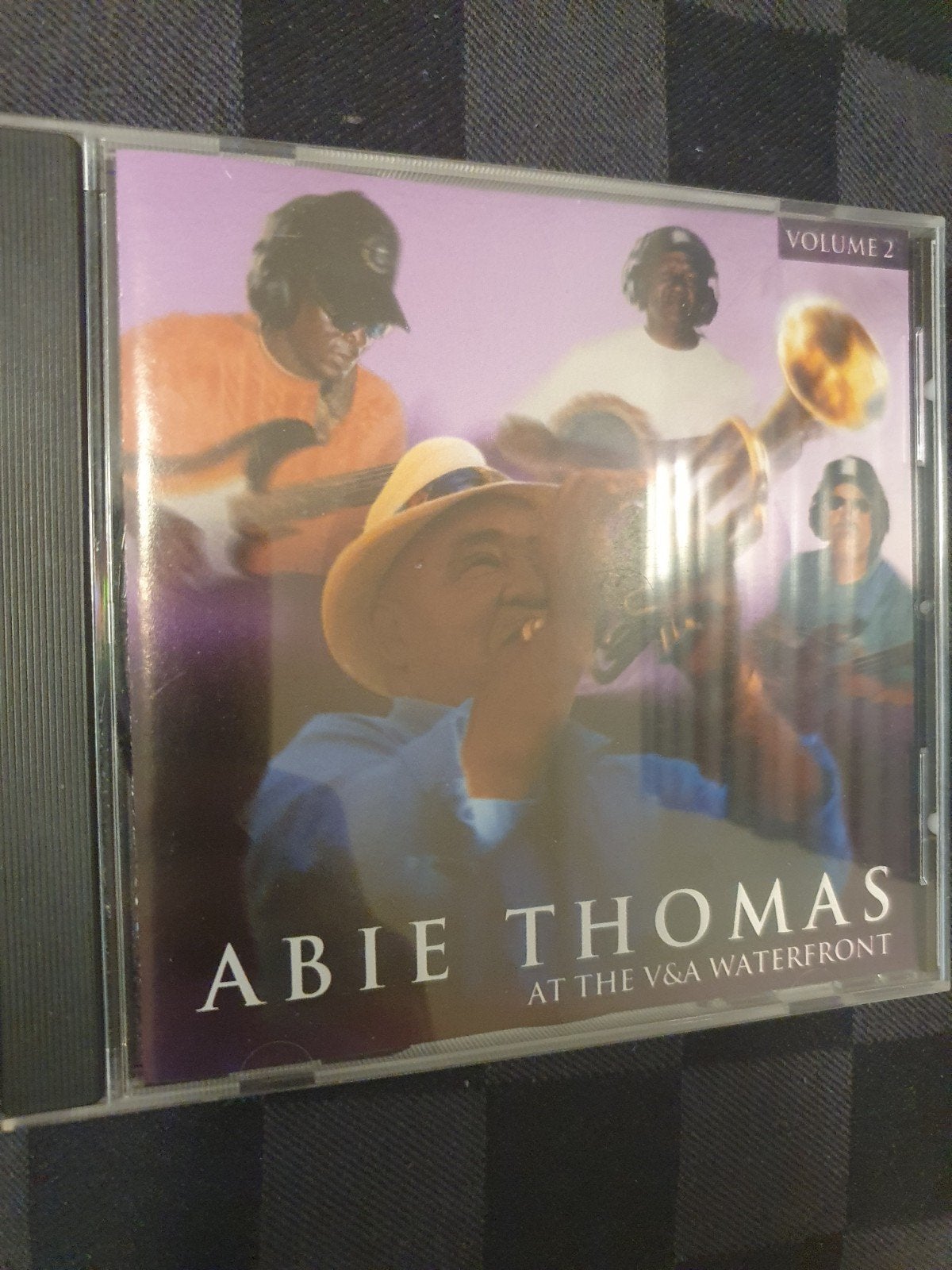 abie thomas at the v&a waterfront, Verzenden