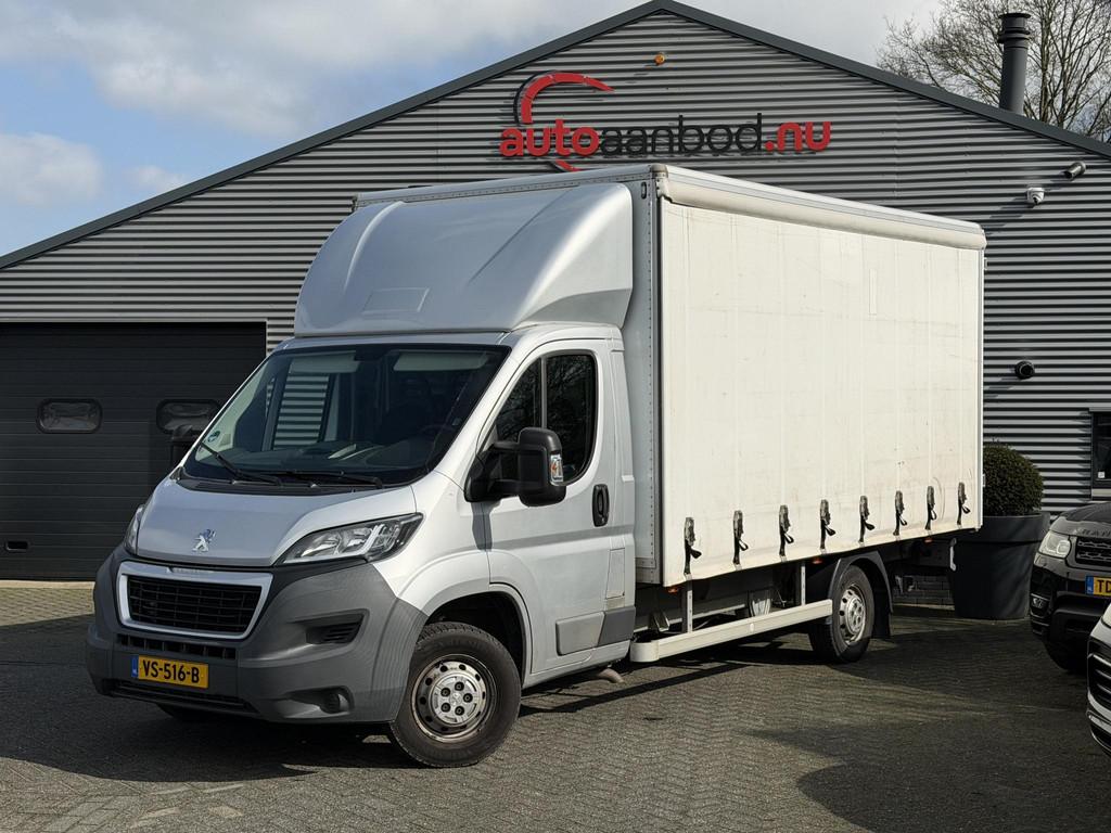 Peugeot Boxer 335 2.2 HDI L4 XR Bakwagen | Laadbak | Trekhaa, Voorwielaandrijving, Euro 5, Stof, Gebruikt