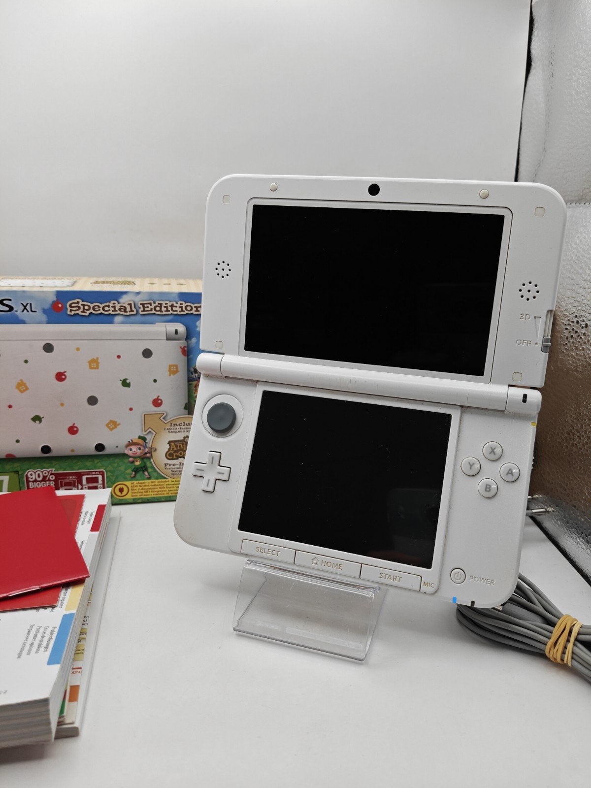 Nintendo 3DS XL Special Edition Animal Crossing CIB New leaf, Spelcomputers en Games, Met games, Wit, 3DS XL, Ophalen of Verzenden