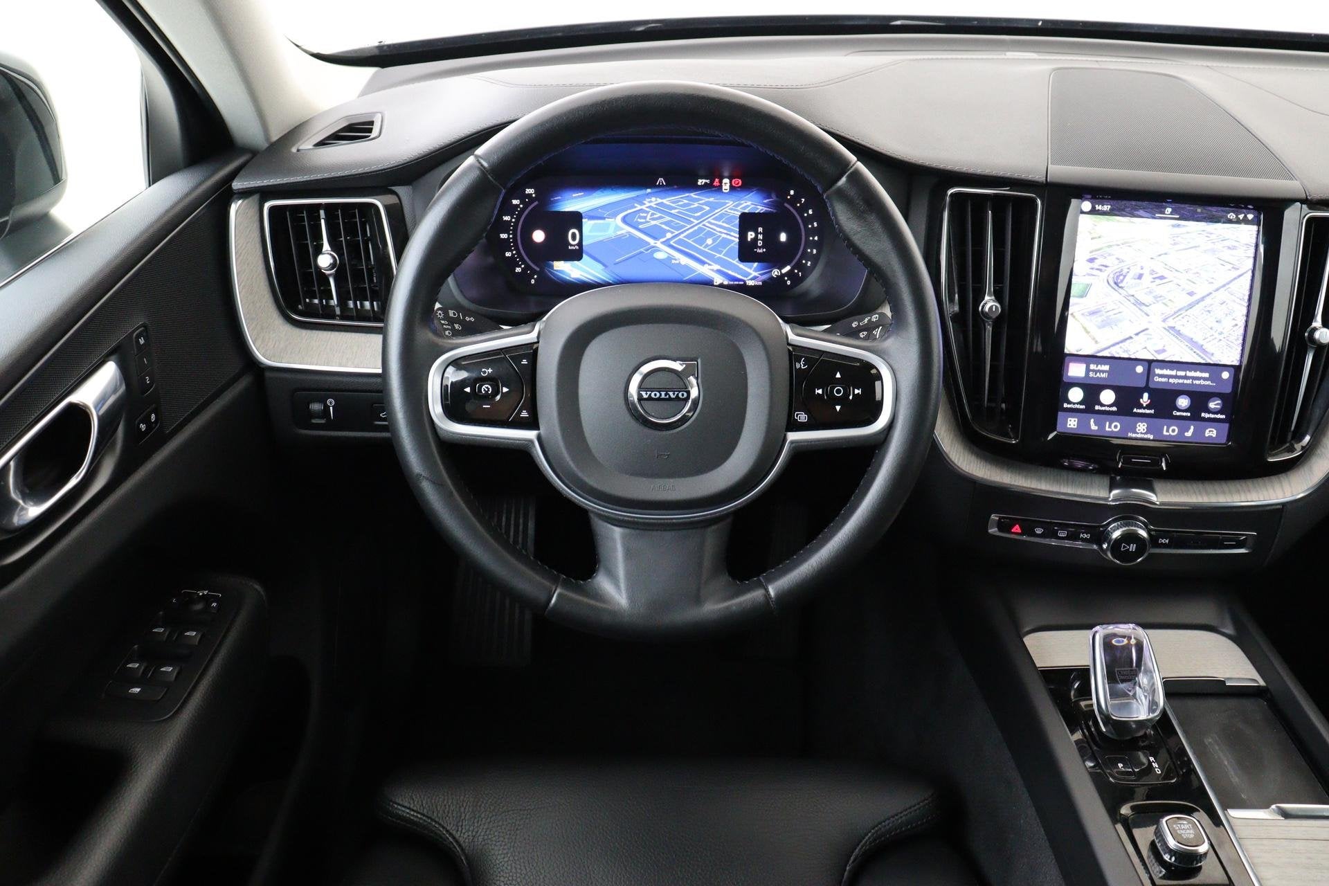 Volvo XC60 B5 (M-HYBRID) INSCRIPTION -LEDER|POWER-SEATS|KEYL, Auto's, Volvo, 12 maanden, Gebruikt, Euro 6, 4 cilinders