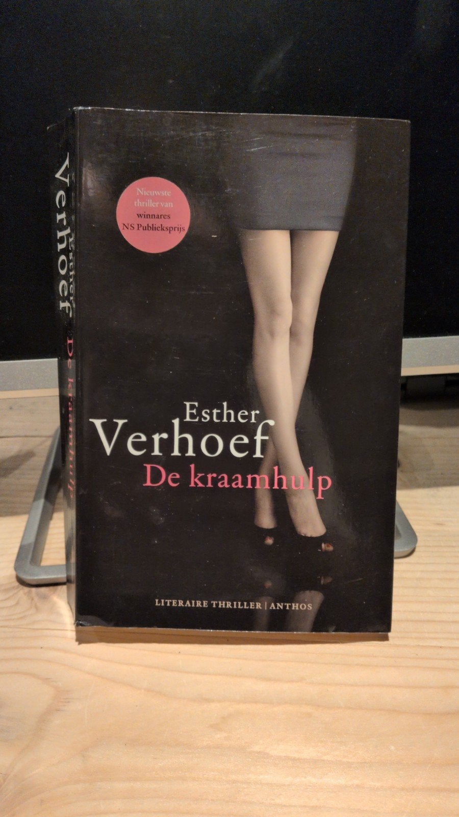 Esther Verhoef - De kraamhulp (Literaire thriller), Ophalen of Verzenden, Gelezen, Esther Verhoef