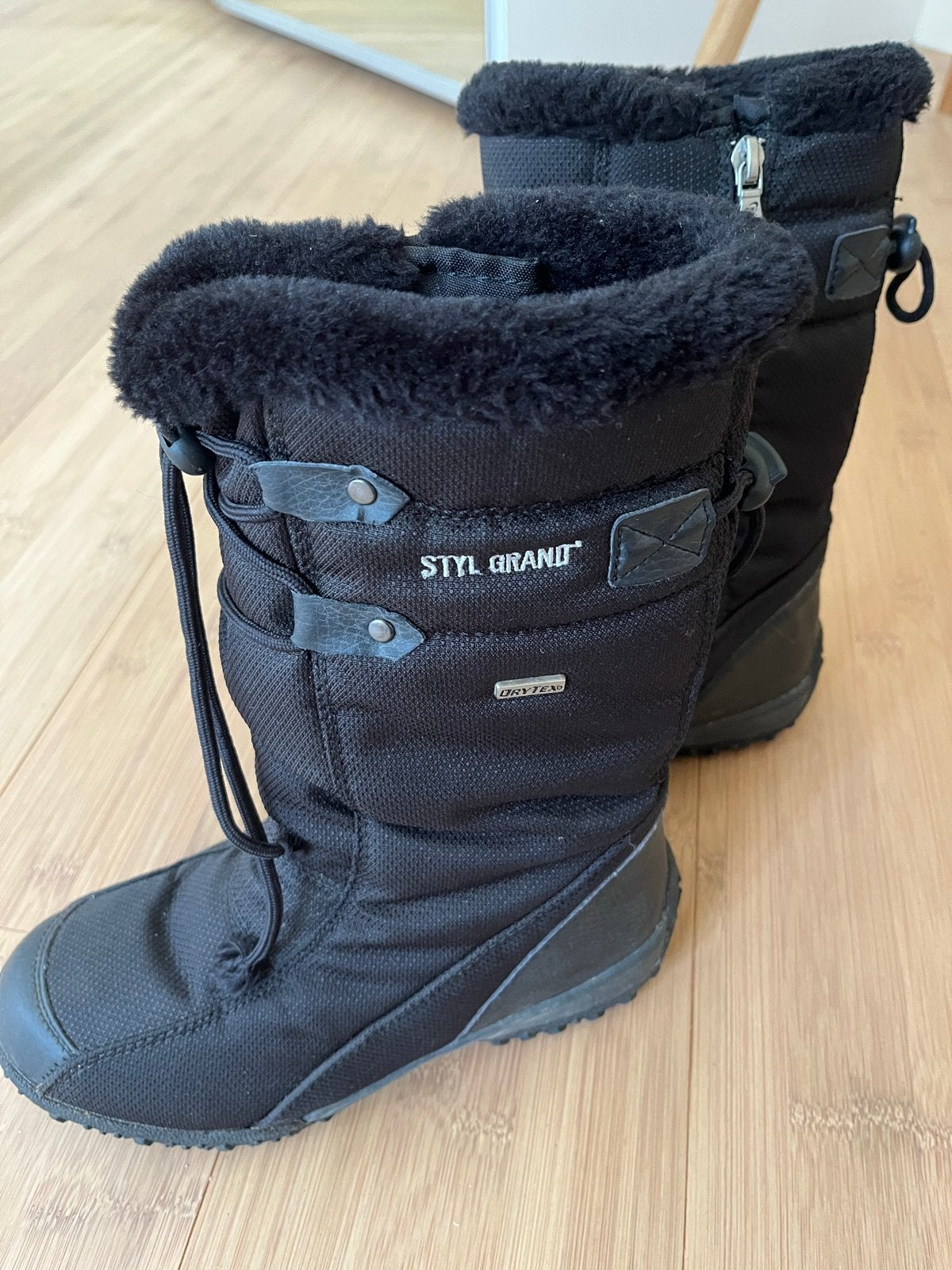 Styl Grand Drytex Snowboots - Zwart, Maat 38, Kleding | Dames, Ophalen of Verzenden, Zo goed als nieuw, Zwart, Snowboots