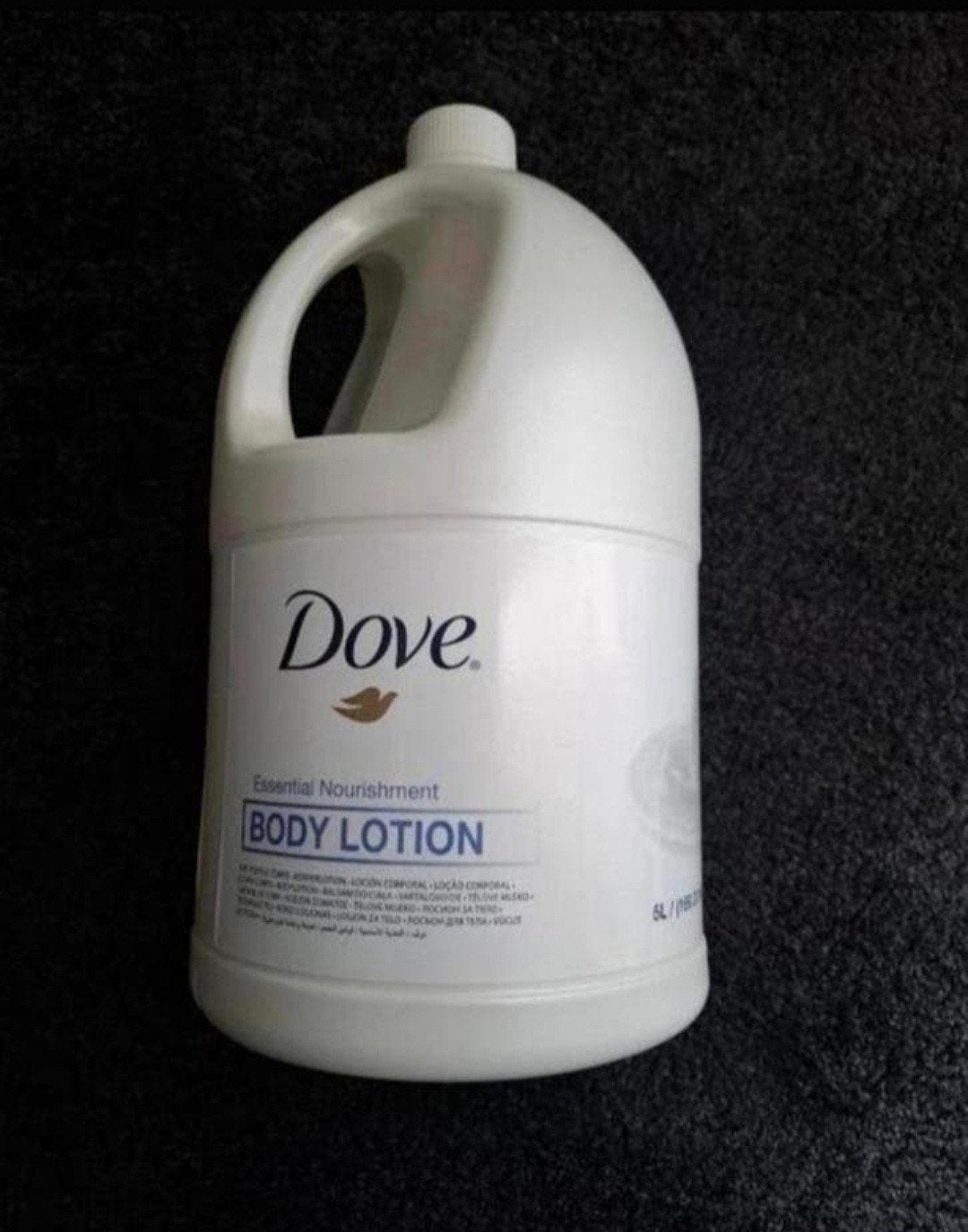 5 liter ! Dove Essential Nourishment Body Lotion (advr 381), Ophalen of Verzenden, Nieuw, Bodylotion, Crème of Olie