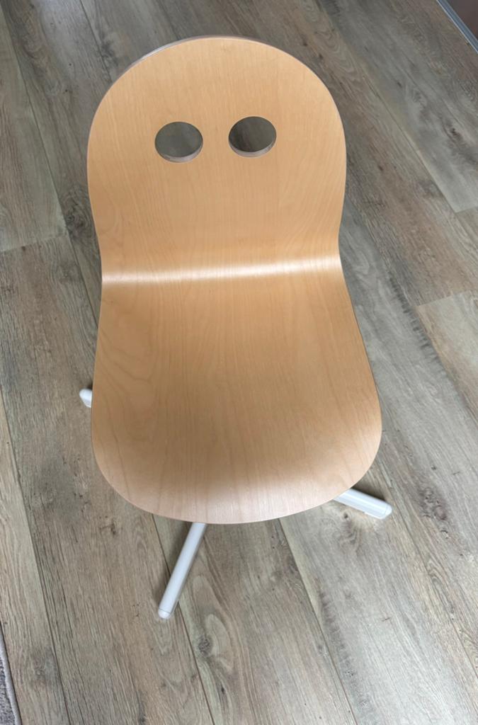 Ikea kinder bureaustoel hout, Ophalen, Zo goed als nieuw, Zwart