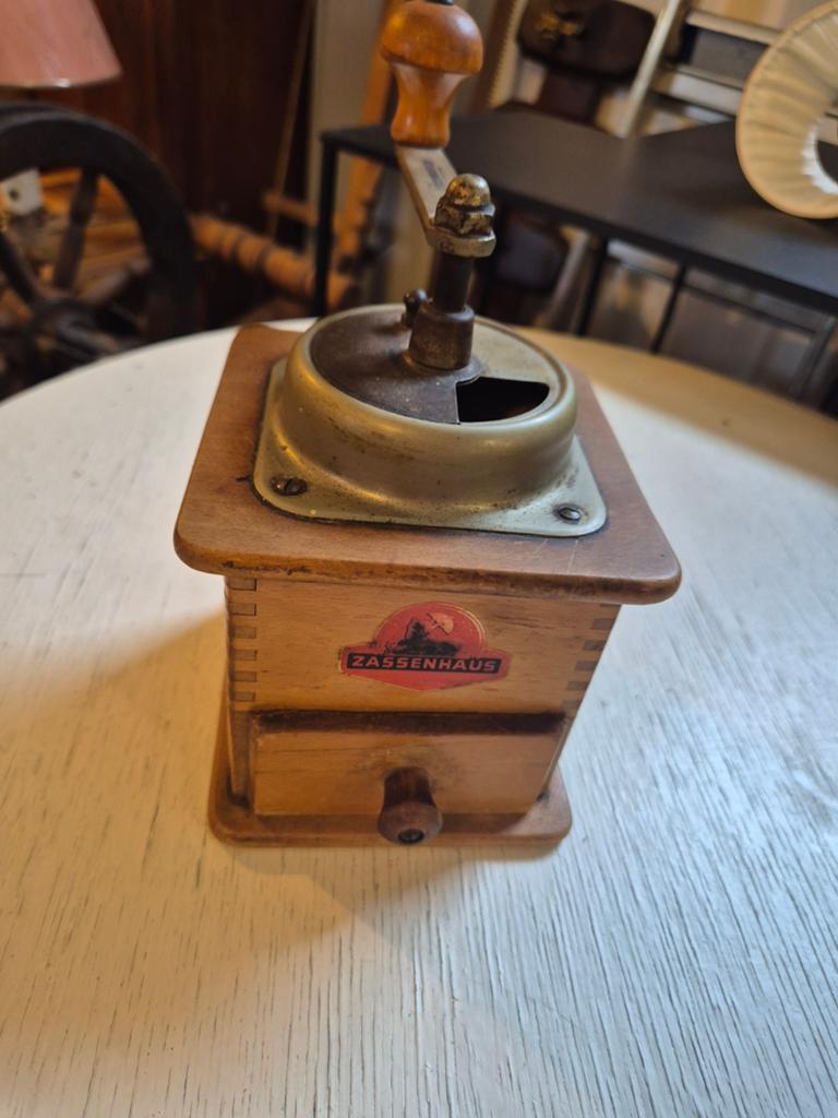 Vintage Zassenhaus Koffiemolen - Hout en Metaal, Antiek en Kunst, Antiek | Keukenbenodigdheden, Ophalen of Verzenden