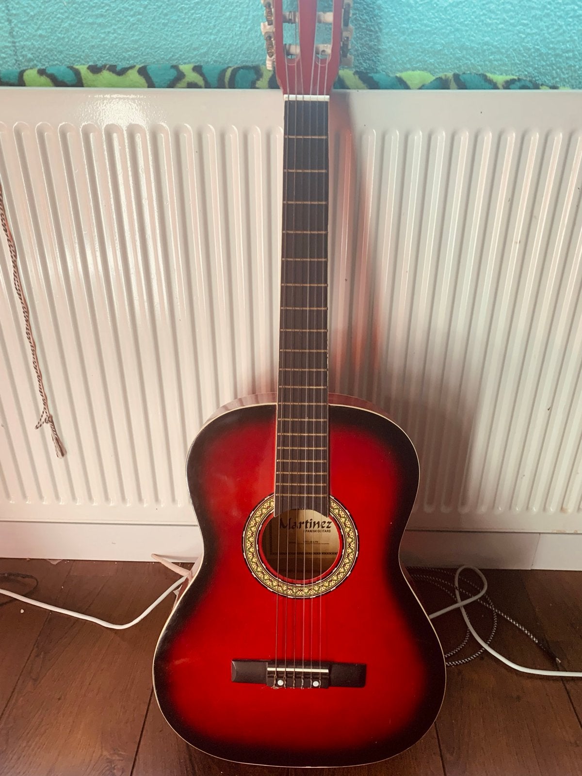 Martinez Klassieke Gitaar Rood/Zwart met Plectrums, Ophalen, Gebruikt, Klassieke of Spaanse gitaar