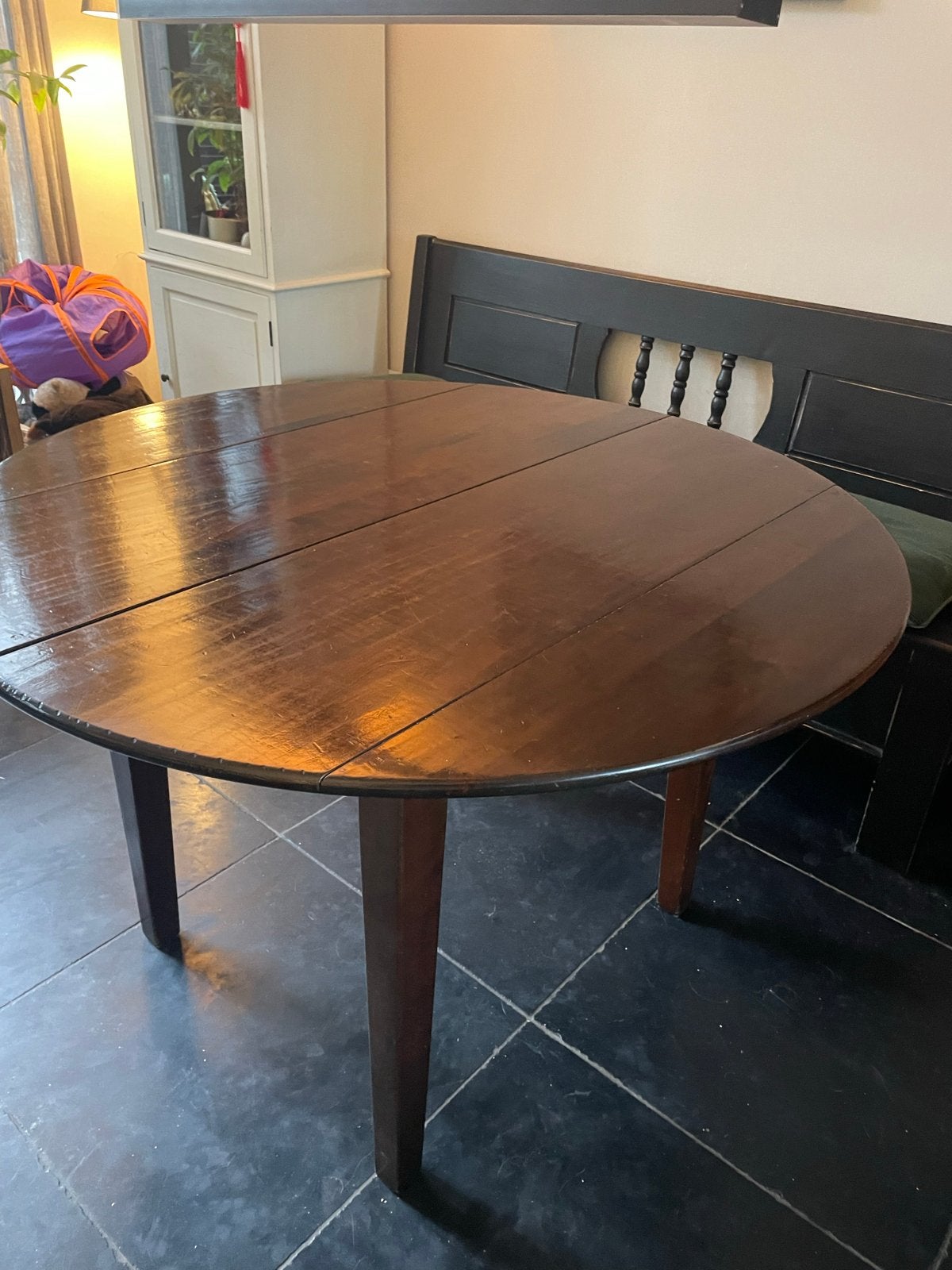 Verlengbare ovale eettafel van donker hout (donker eiken), Antiek en Kunst, Antiek | Meubels | Tafels, Ophalen