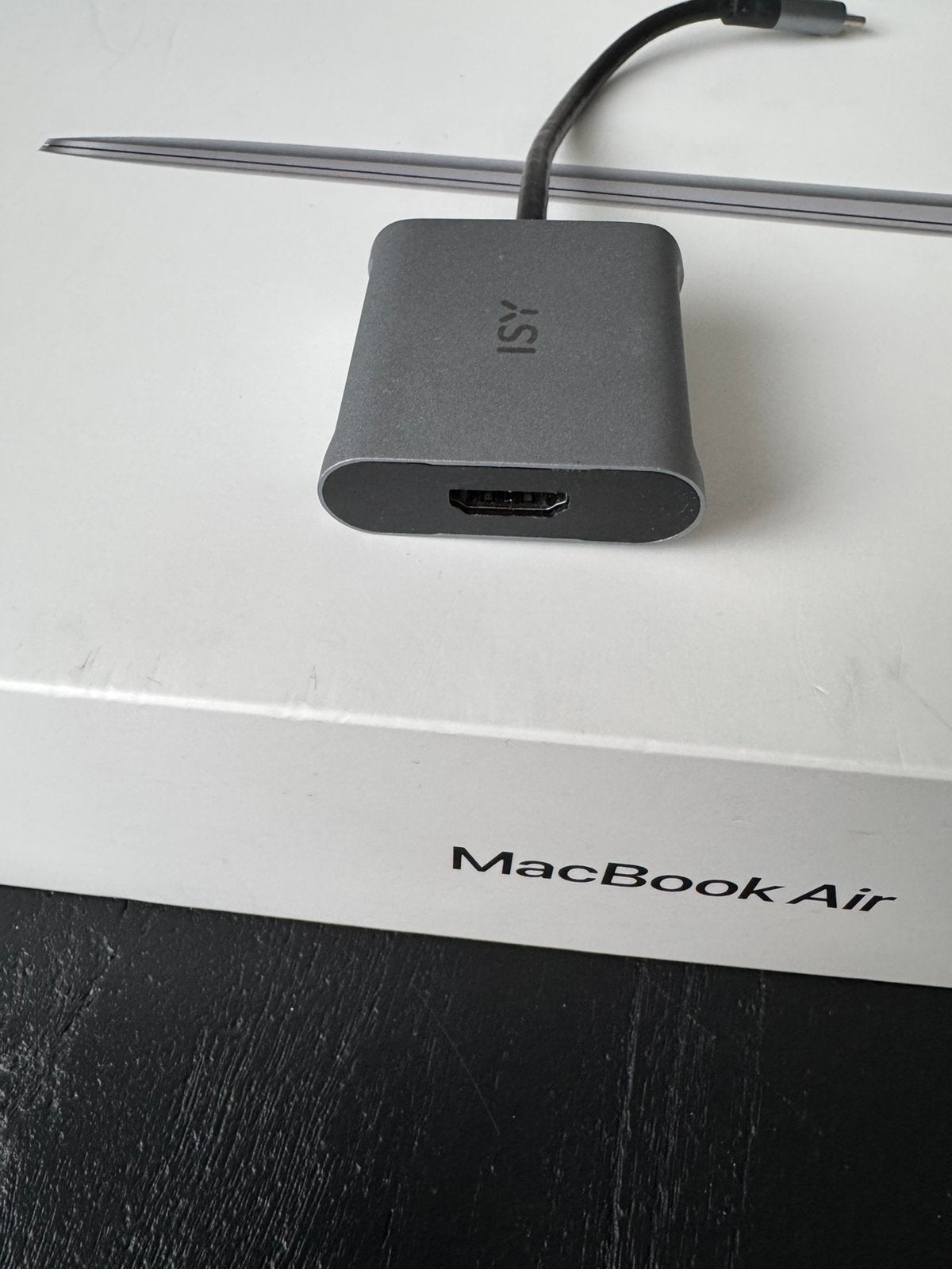 Foto 12 van MacBook Air retina 13 inch 2020 zgan 256gb 259 oplaad cycli