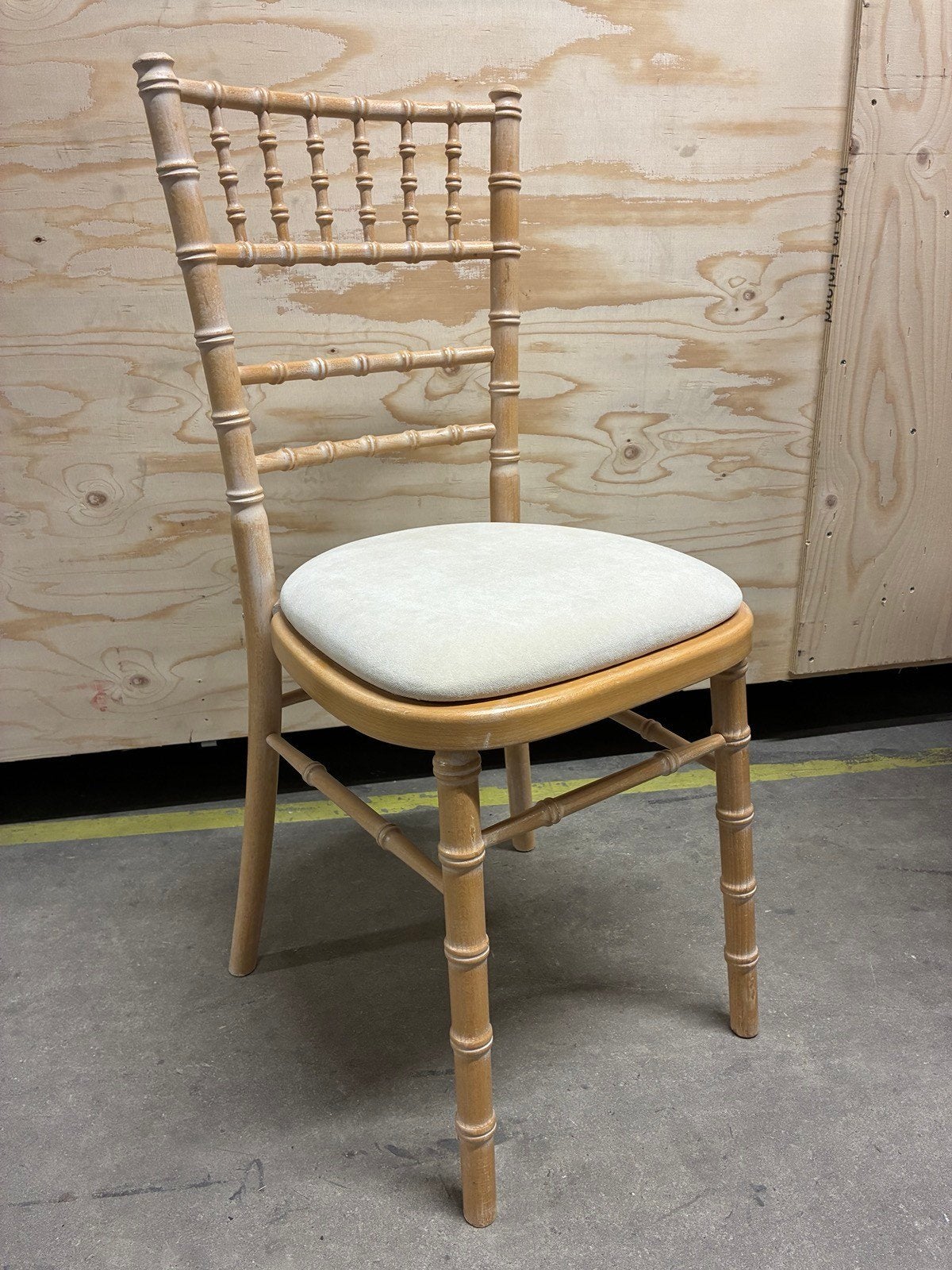 24 Chiavari stoelen/bruiloftstoelen/evenementstoelen, Ophalen, Hout