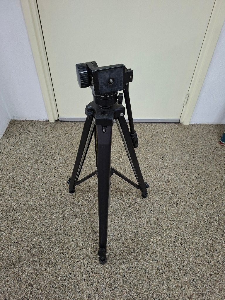 Gebruikt driepoot statief met balhoofd, Ophalen, Gebruikt, 125 cm of minder, Bilora