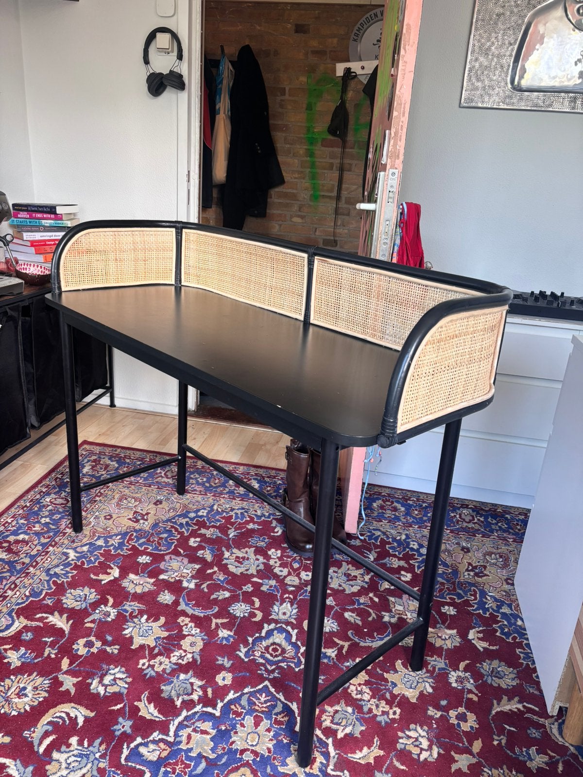 Rotan bureau, Ophalen