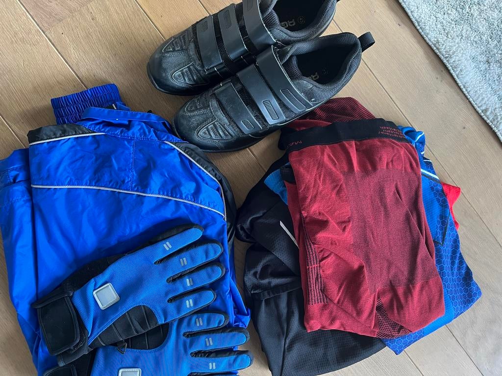 Fietskleding heren: schoenen (mt 43), jas, handschoenen, shi, Ophalen, Gebruikt, Heren, Overige maten