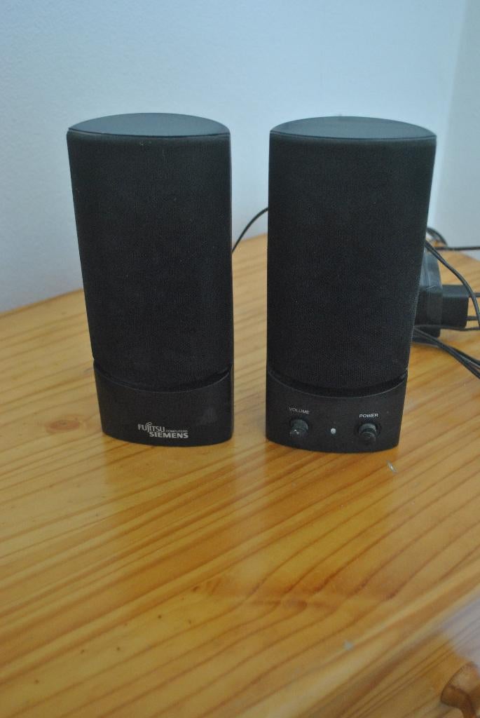 Pc speakers, Fujitsu Siemens, Ophalen of Verzenden, Gebruikt, Overige merken
