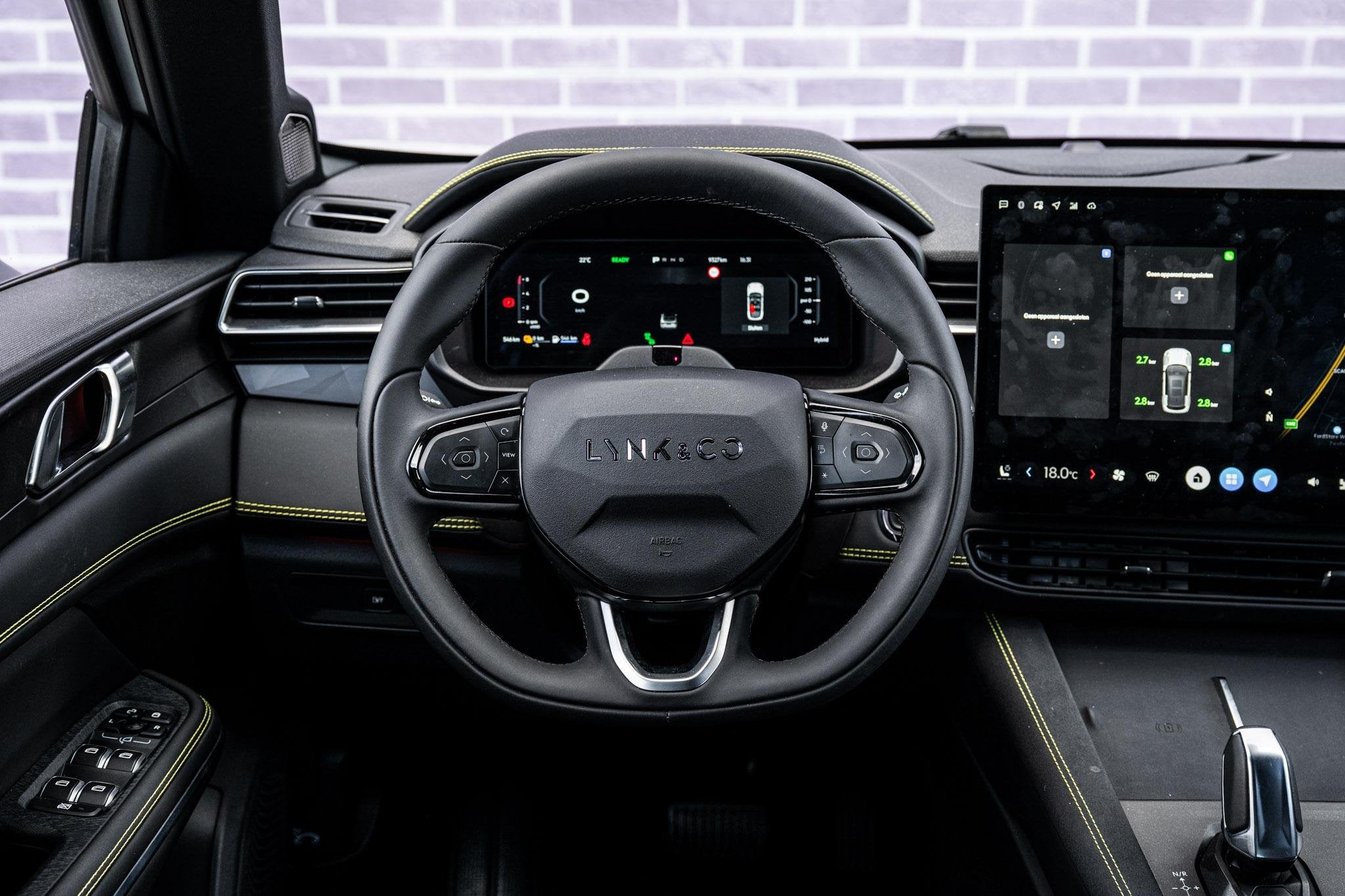 Lynk & Co 01 1.5 Plug-in Hybrid More | PHEV | Trekhaak | Two, Auto's, 12 maanden, 4 cilinders, Wit, Bedrijf