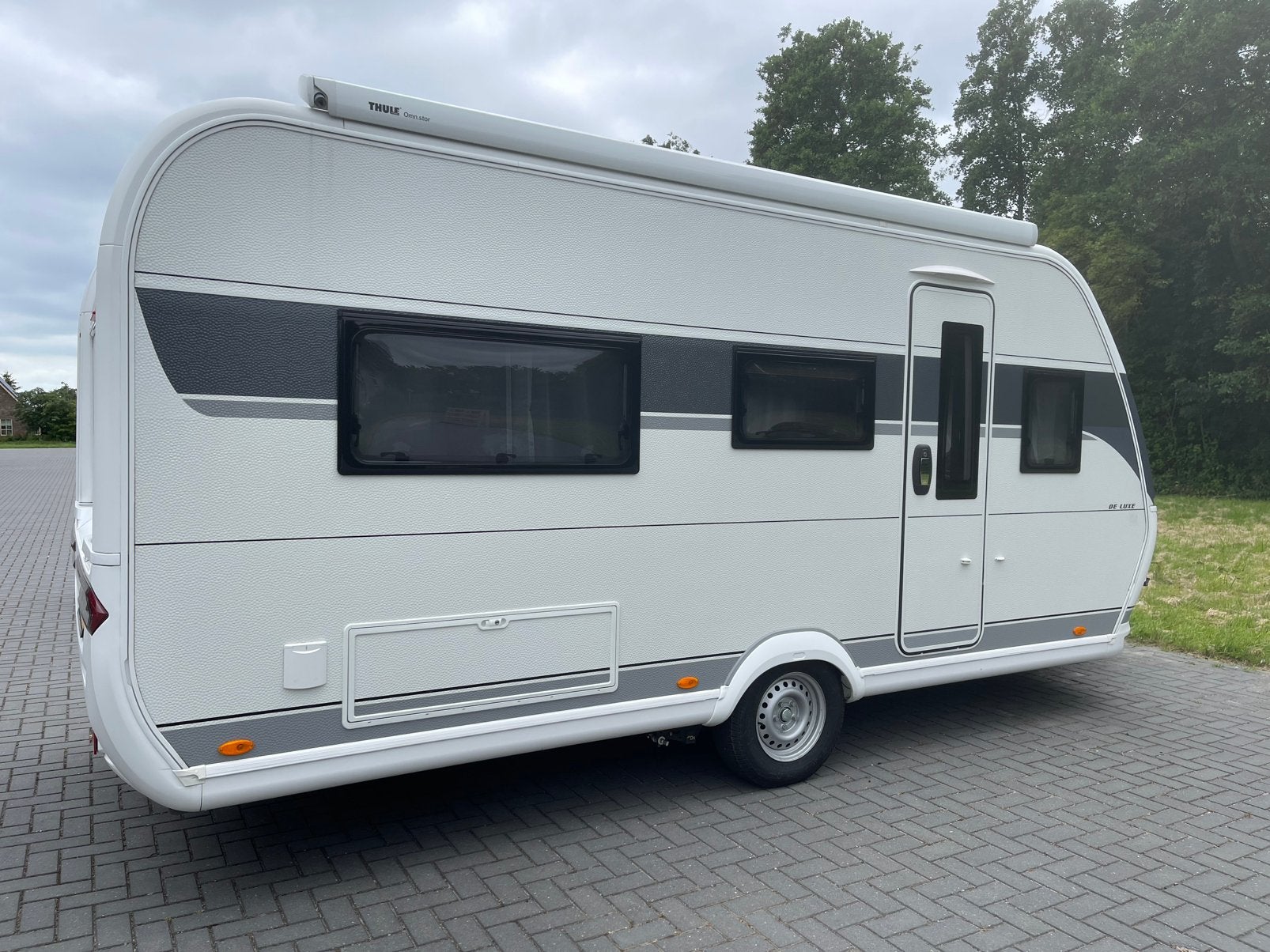 Hobby 460 LU 2024 Mover Luifel twee enkele bedden, Rondzit, Hobby, Particulier, Hordeur