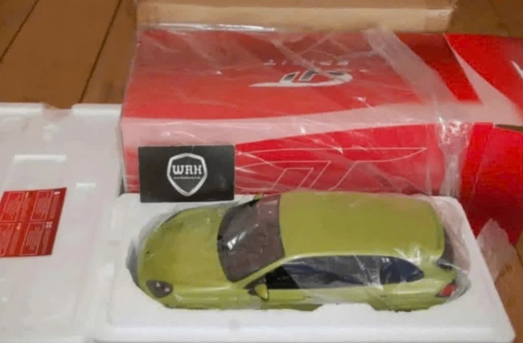 1:18 PORSCHE CAYENNE GTS green GT spirit GT020A in doos WRH, Verzenden, Zo goed als nieuw, Auto, Overige merken