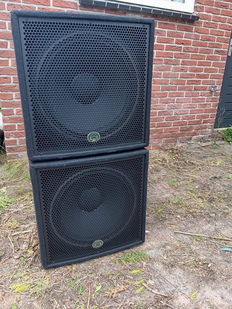 Wharfdale pro DLX 18 B , 8 ohm   ( 4 stuks), Ophalen, Gebruikt, 500 tot 1000 watt, P.A.