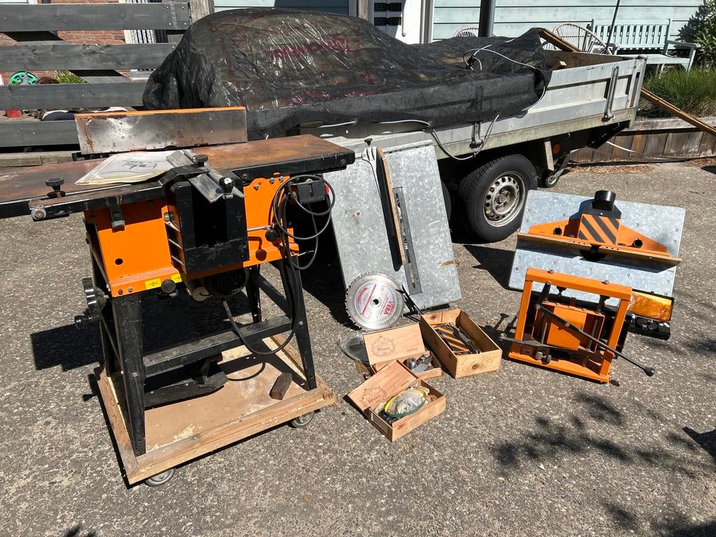 BEMA DYMC-8 Combinatie Houtbewerkingsmachine, Ophalen, Gebruikt, 70 mm of meer, Overige typen