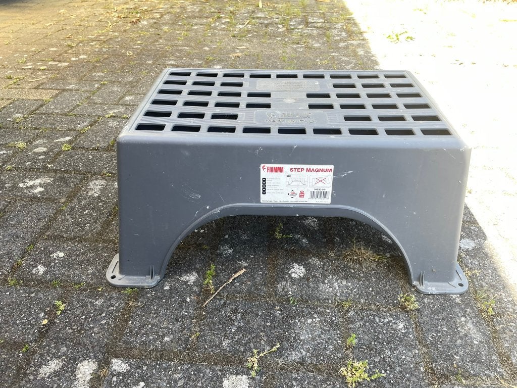 Opstapje voor caravan, Ophalen, Gebruikt
