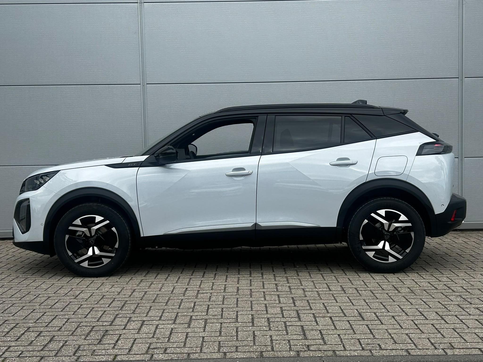 Peugeot 2008 1.2 Hybrid 145 GT | Camera | Adaptieve Cruise C, Auto's, Euro 6, 1199 cc, Wit, Bedrijf