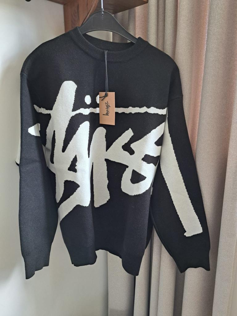 Stüssy gebreide trui - Maat M - Nieuw met prijskaartje, Kleding | Heren, Truien en Vesten, Ophalen of Verzenden, Nieuw, Maat 48/50 (M)