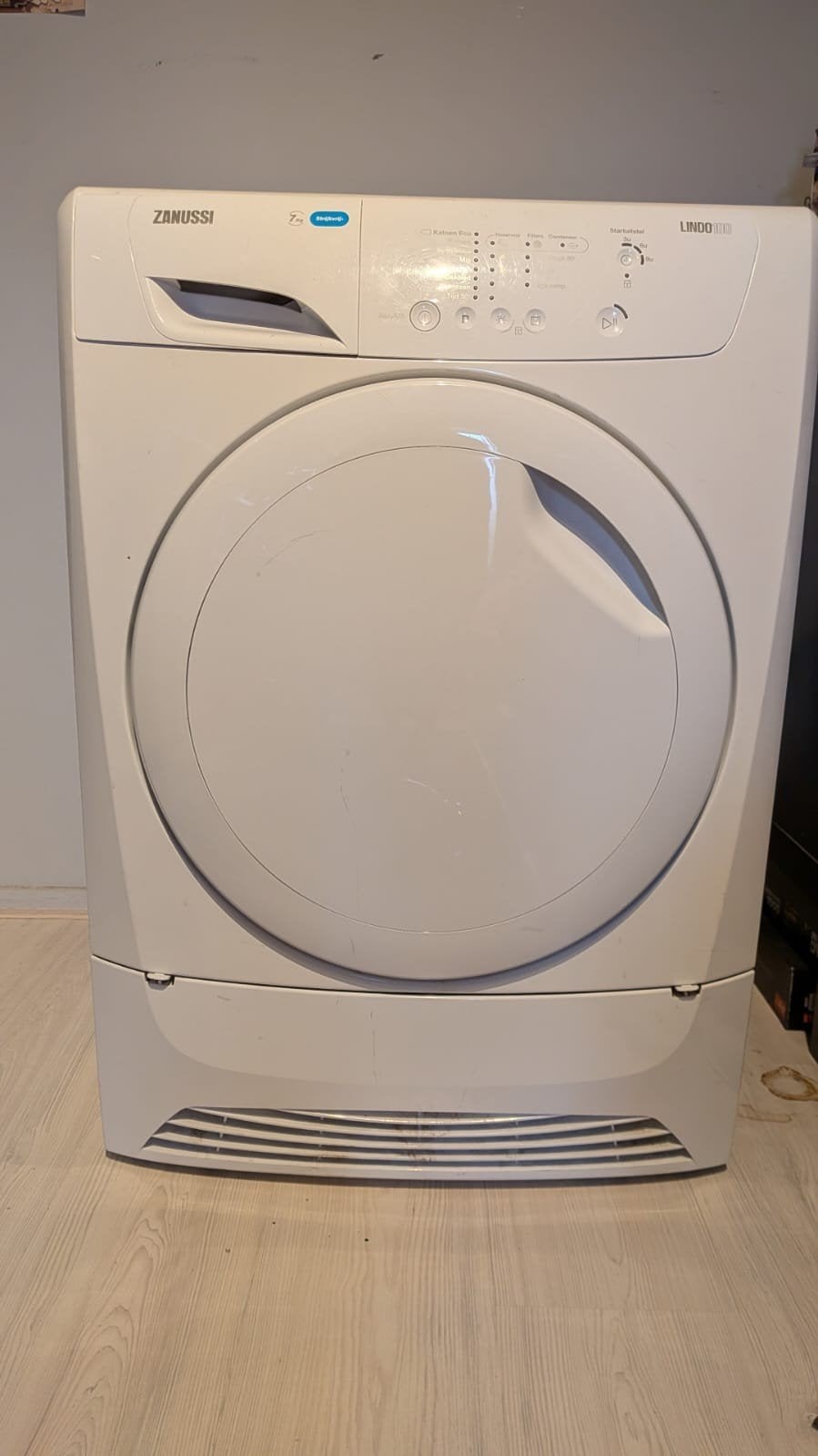 Zanussi Lindo 100 droger - ZDP7200NW, Ophalen, 6 tot 8 kg, Gebruikt, Voorlader