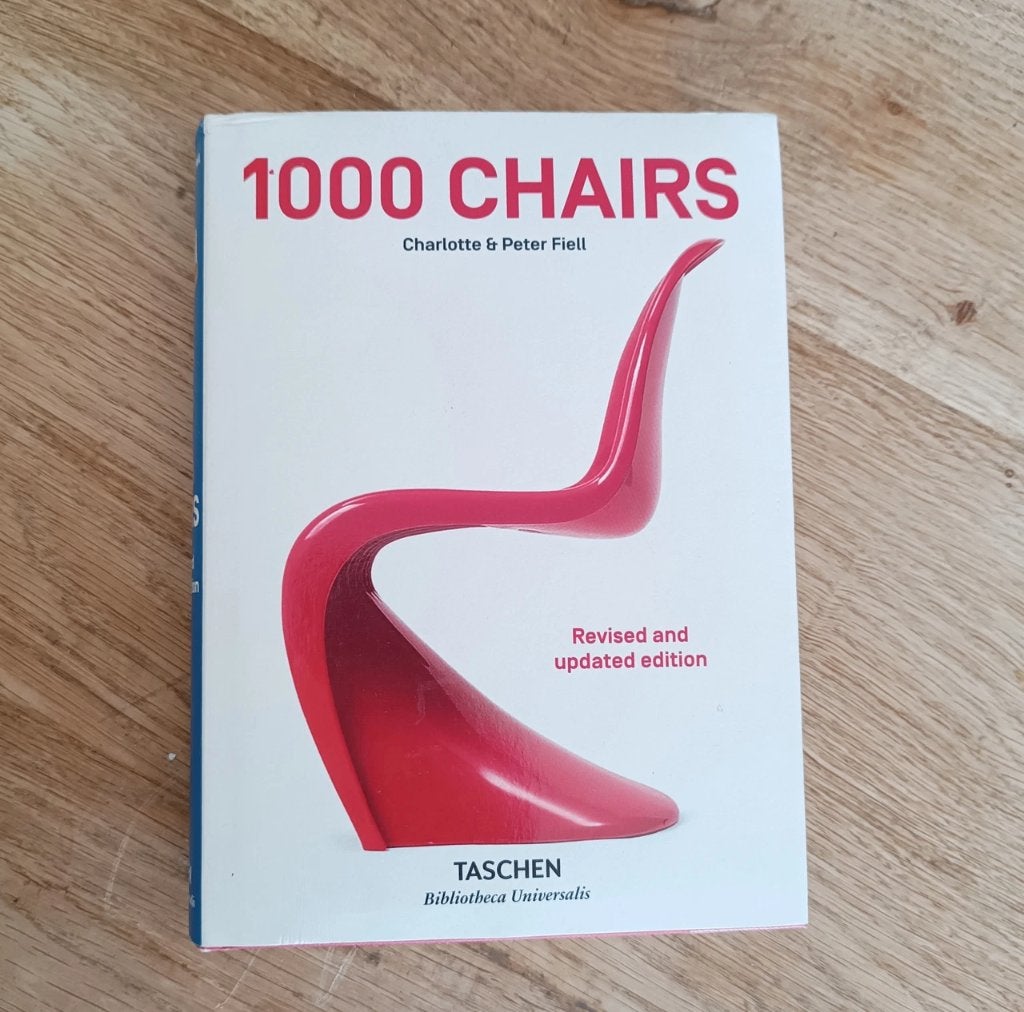 1000 chairs boek, Charlotte & Peter Fiell, Taschen, Boeken, Ophalen of Verzenden, Gelezen, Overige onderwerpen