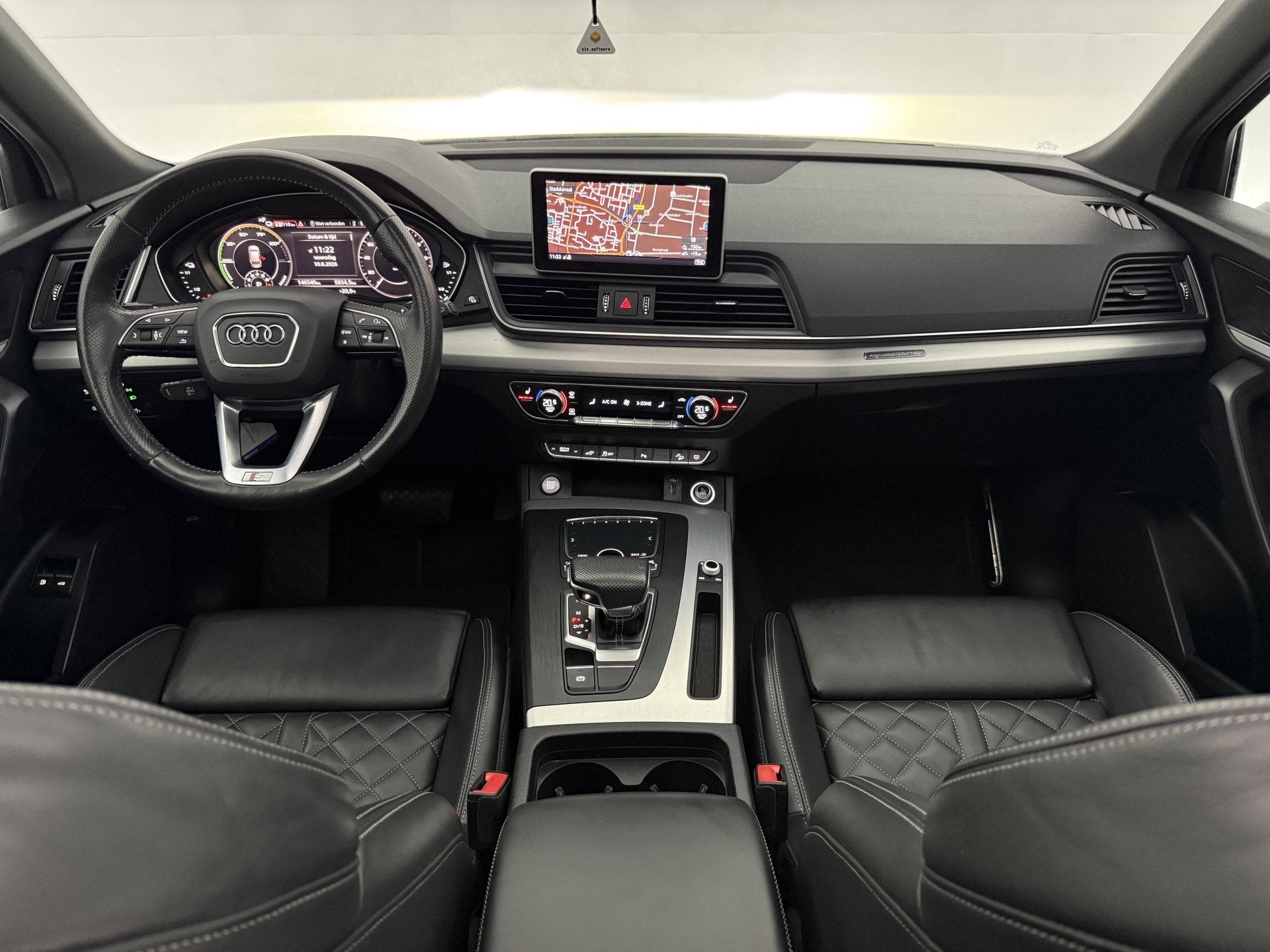Audi Q5 55 TFSI e Quattro Competition S-line Black Edition |, Auto's, Automaat, Euro 6, 4 cilinders, Automatische klimaatregeling