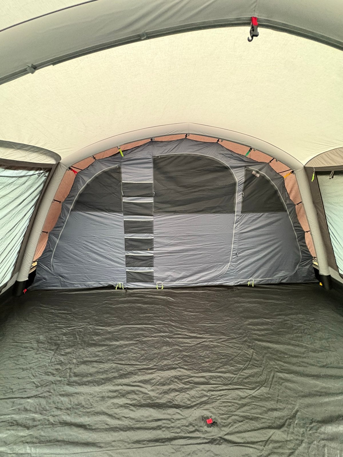 Opblaasbare familie tent te koop, Caravans en Kamperen, Tenten, Ophalen, Zo goed als nieuw