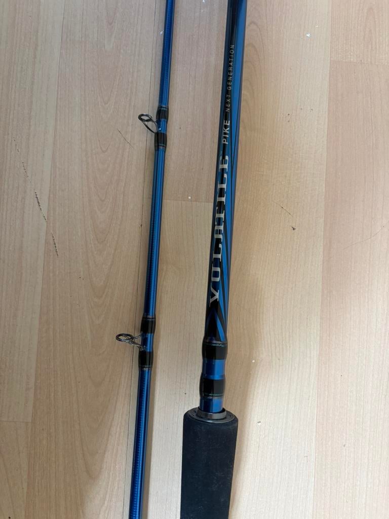 Abu garcia Volatile pike baitcaster, Watersport en Boten, Hengelsport | Roofvissen, Ophalen, Zo goed als nieuw, Werphengel