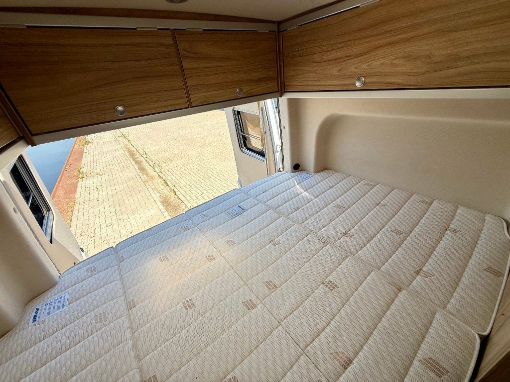 Foto 14 van Hymer Grand Canyon S Mercedes 316 CDI buscamper automaat