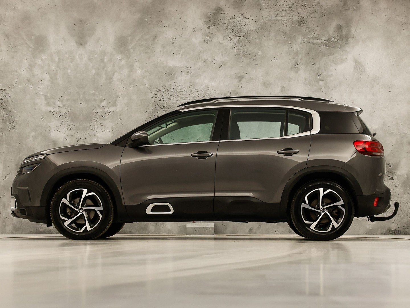 Citroën C5 Aircross 1.6 PureTech Sport 181Pk Automaat (VIRT, Auto's, 12 maanden, Stof, Gebruikt, 4 cilinders