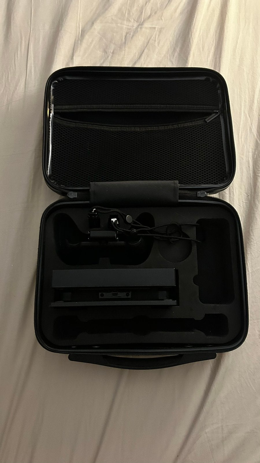 Nintendo switch travel case, Ophalen of Verzenden, Zo goed als nieuw, Met 2 controllers, Switch OLED